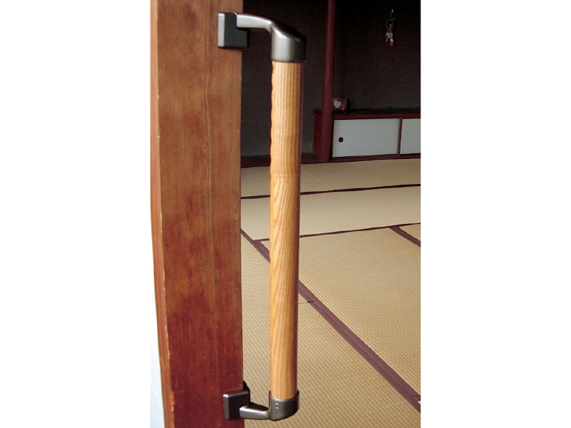 32 出隅ブラケット カバー付