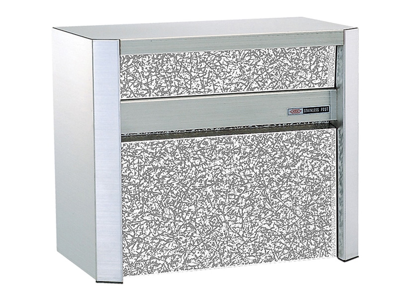 ファミールポスト686