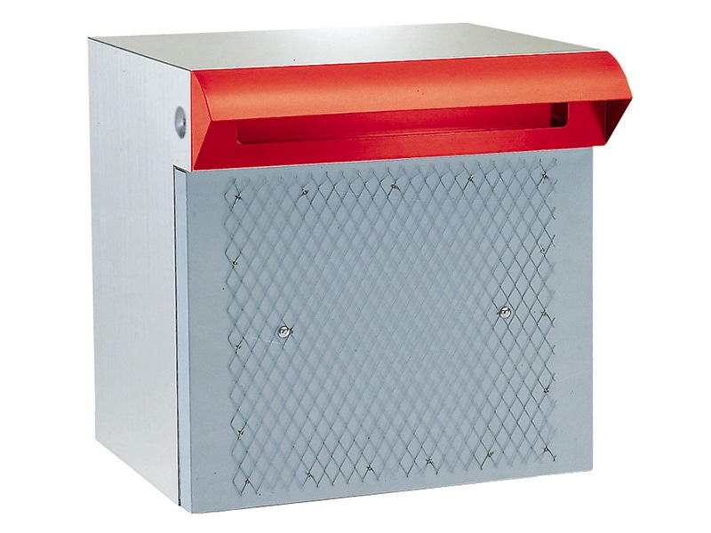 ファミールポスト673