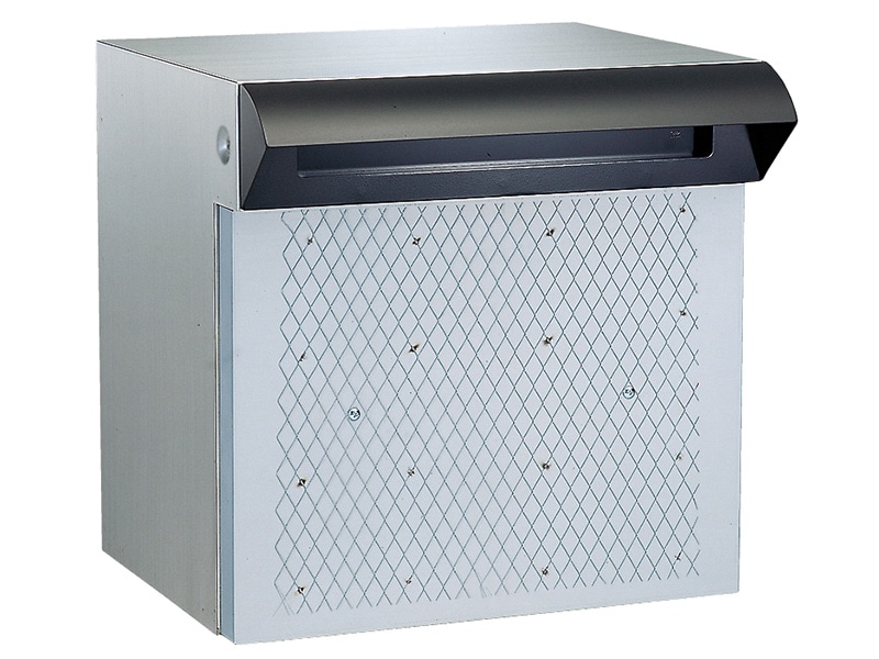 ファミールポスト673