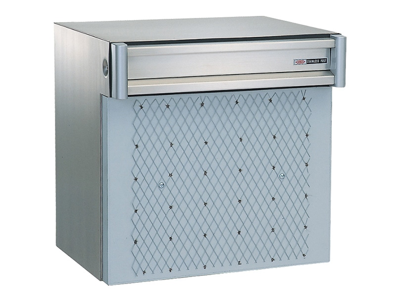 ファミールポスト675