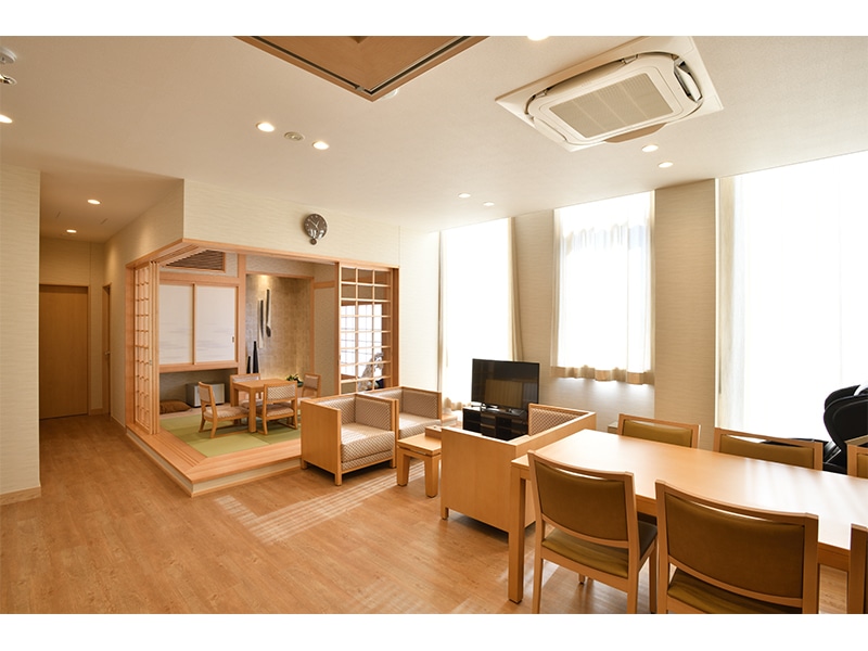 DekoRika（デコリカ）